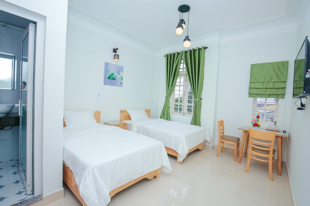 Van May Homestay Хойан Экстерьер фото